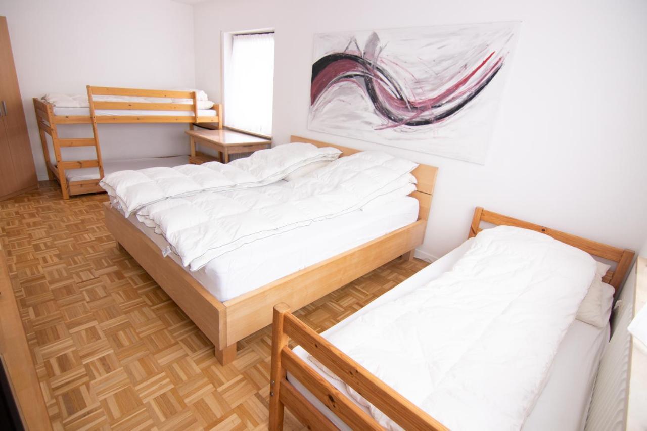 נוימרקט אין דר אוברפפלץ Familienzimmer מראה חיצוני תמונה