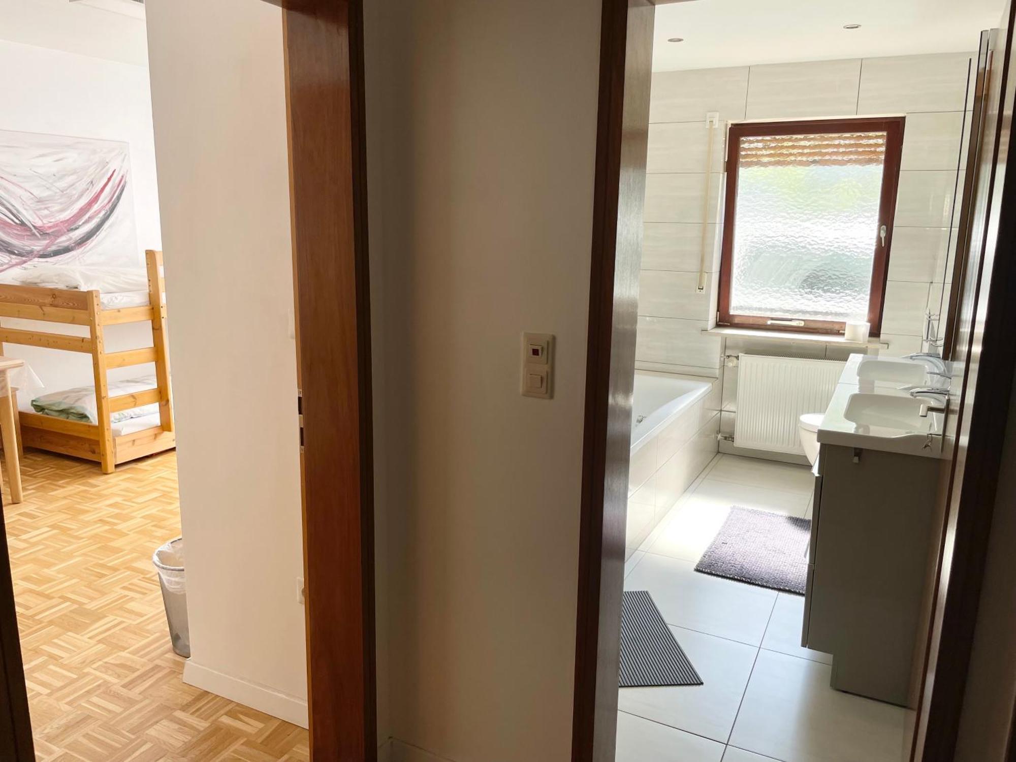 נוימרקט אין דר אוברפפלץ Familienzimmer מראה חיצוני תמונה