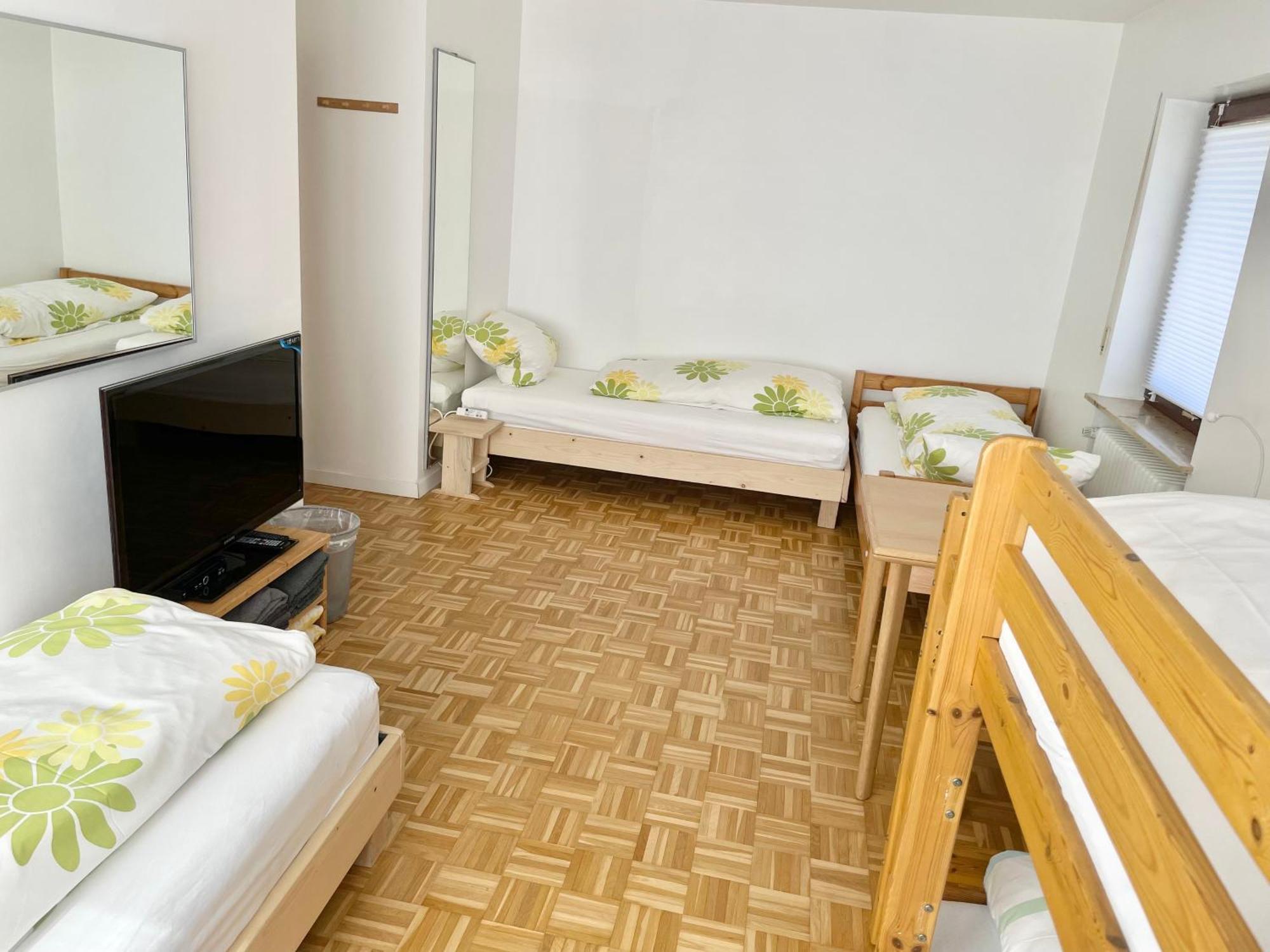 נוימרקט אין דר אוברפפלץ Familienzimmer מראה חיצוני תמונה